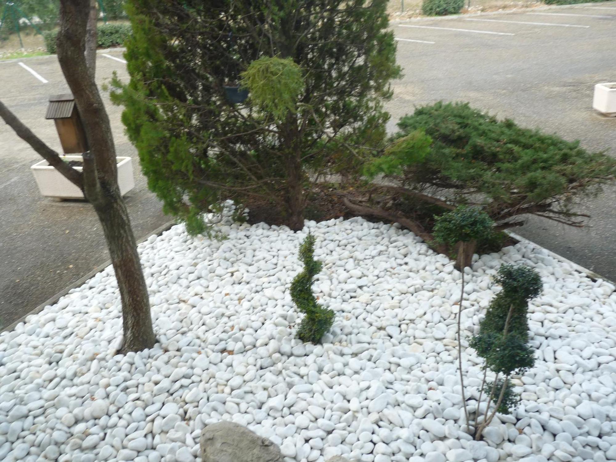 Ibis Budget Saint Christol Les Ales מראה חיצוני תמונה