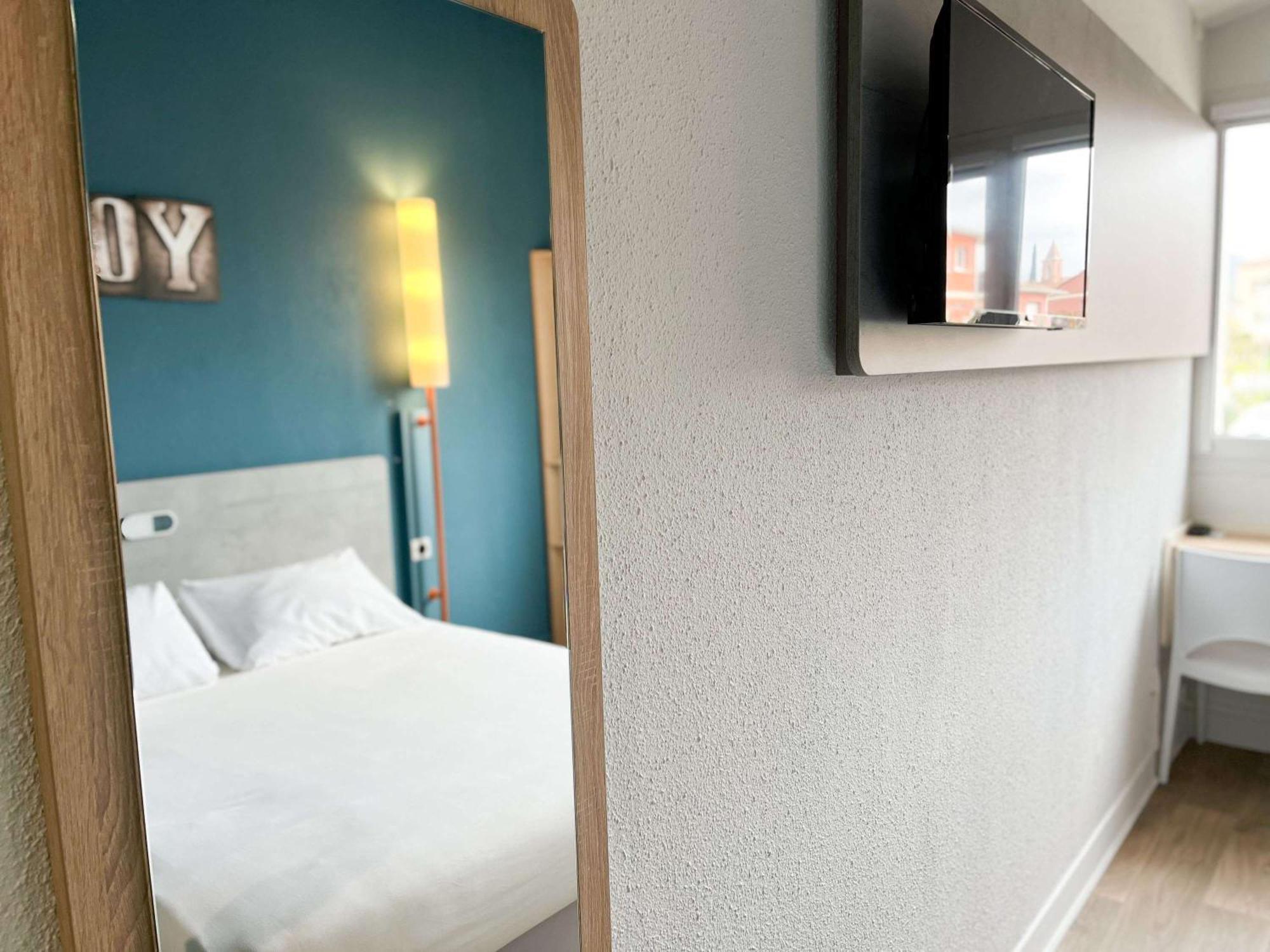 Ibis Budget Saint Christol Les Ales מראה חיצוני תמונה