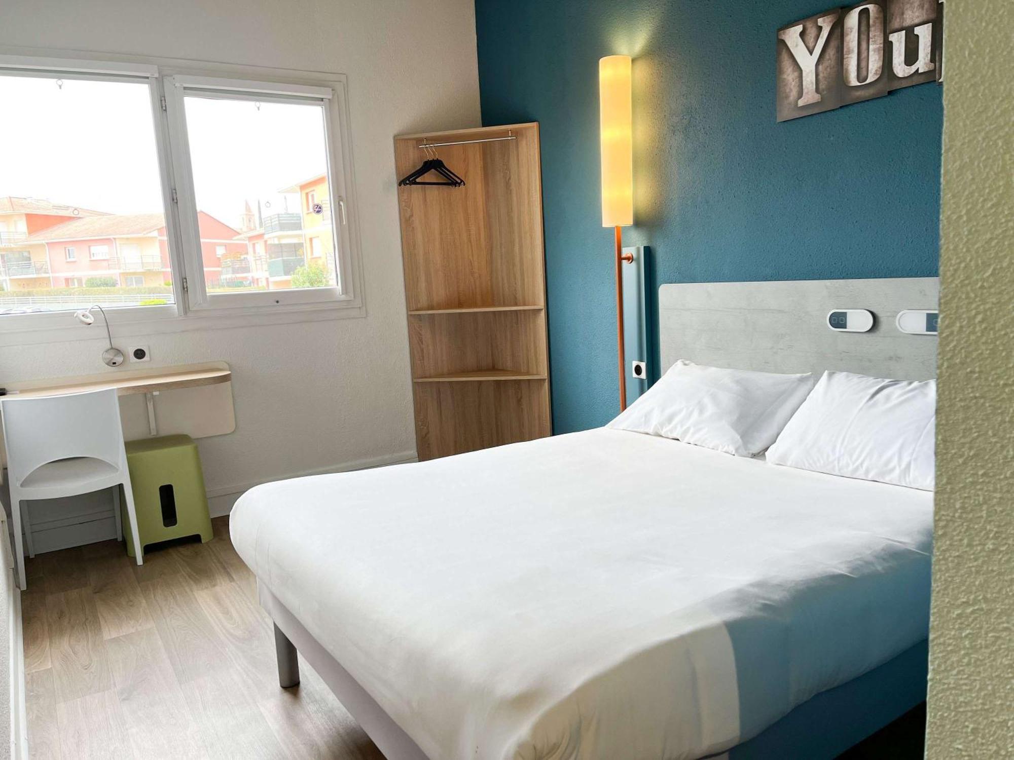 Ibis Budget Saint Christol Les Ales מראה חיצוני תמונה