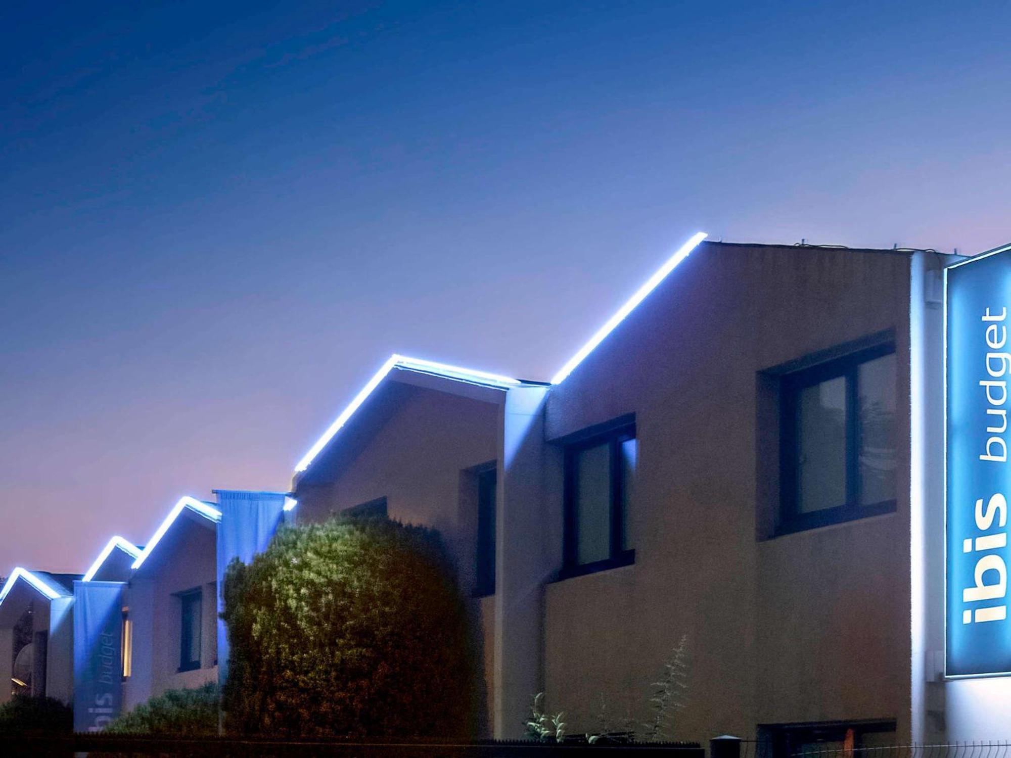 Ibis Budget Saint Christol Les Ales מראה חיצוני תמונה
