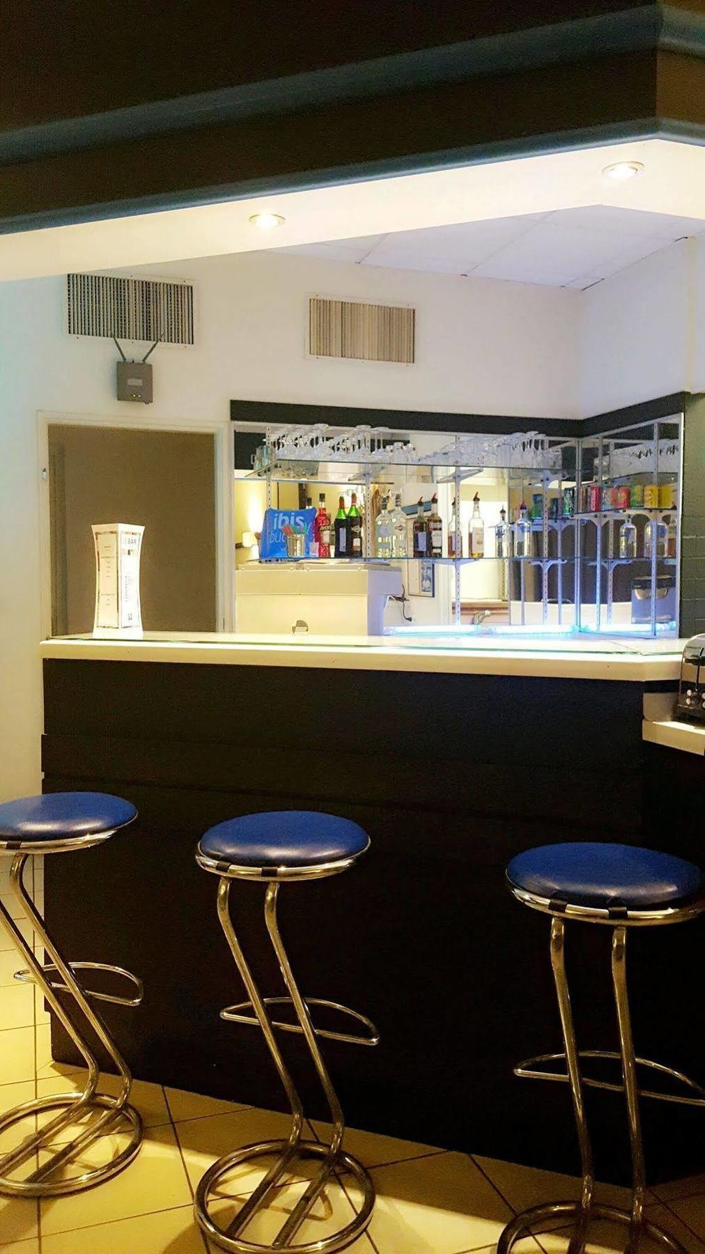 Ibis Budget Saint Christol Les Ales מראה חיצוני תמונה
