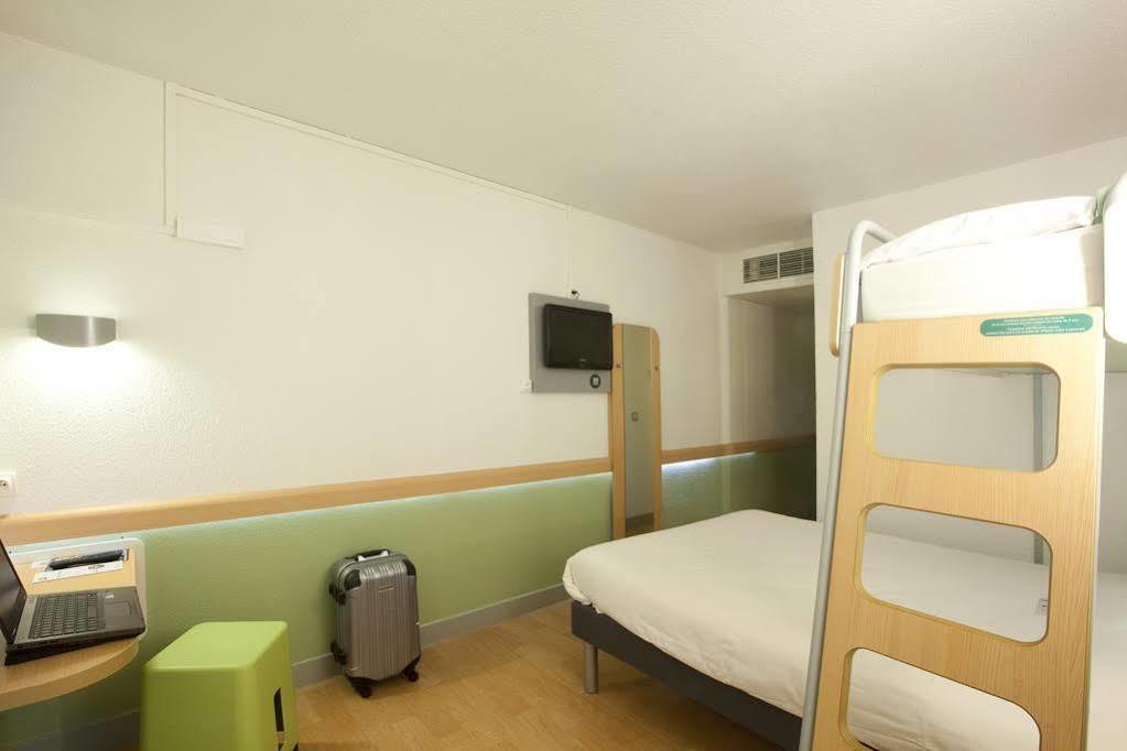 Ibis Budget Saint Christol Les Ales מראה חיצוני תמונה