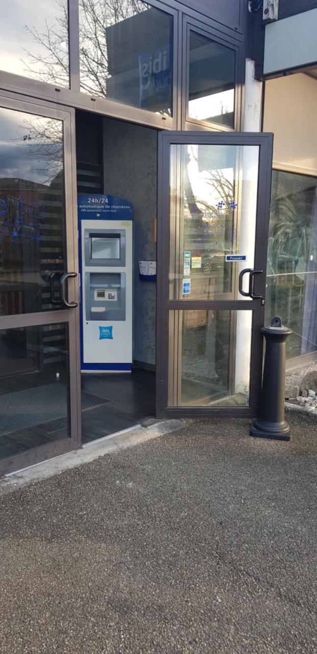 Ibis Budget Saint Christol Les Ales מראה חיצוני תמונה